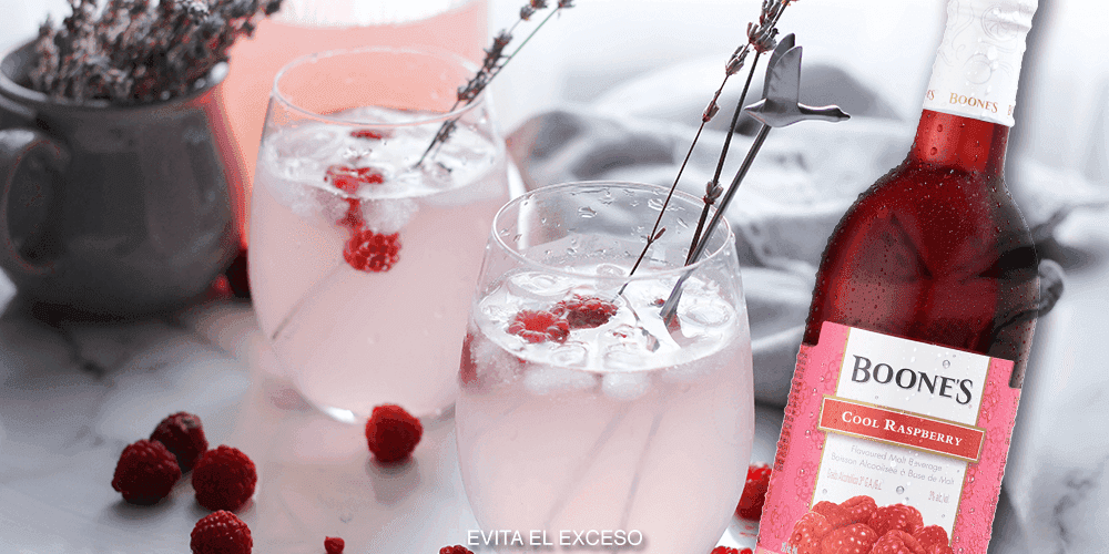 Coctel de grosella para san valentín