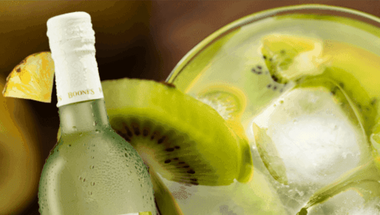 Caipirinha de kiwi y fresa